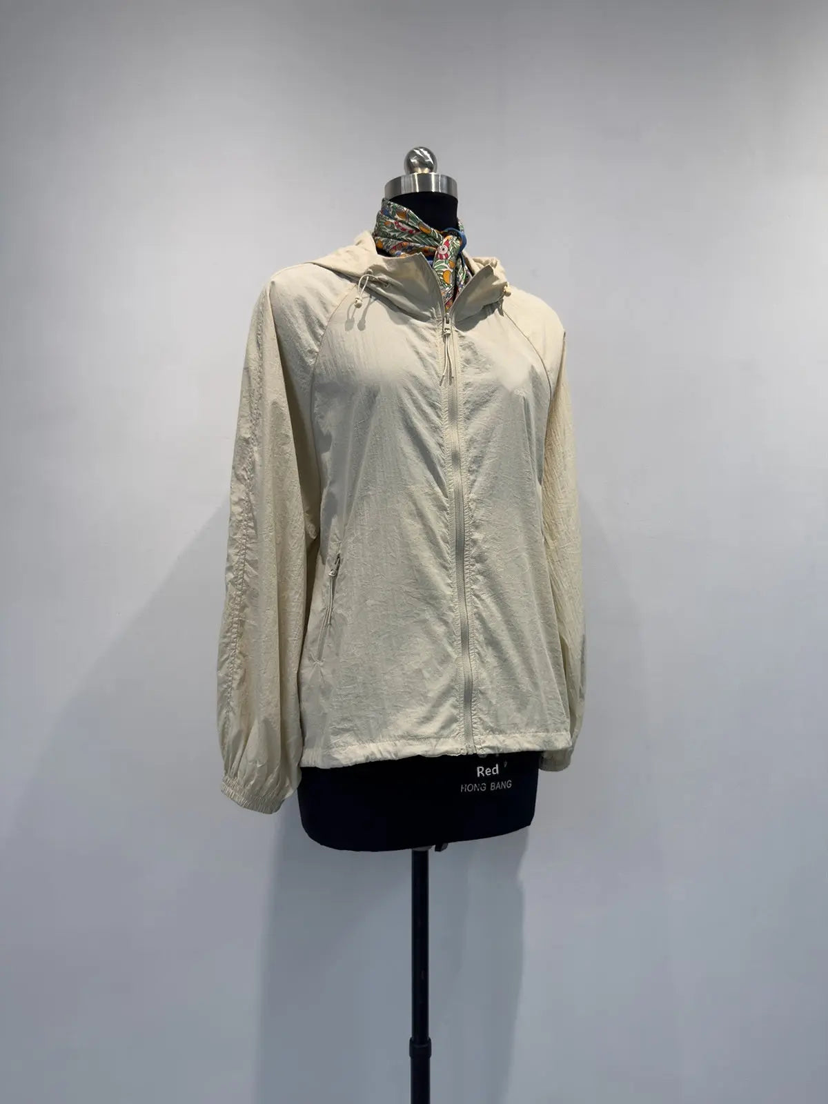 Dropshipman white breathable hooded zip-up outdoor sun-protective jacket, loose fit, lightweight for summer activities