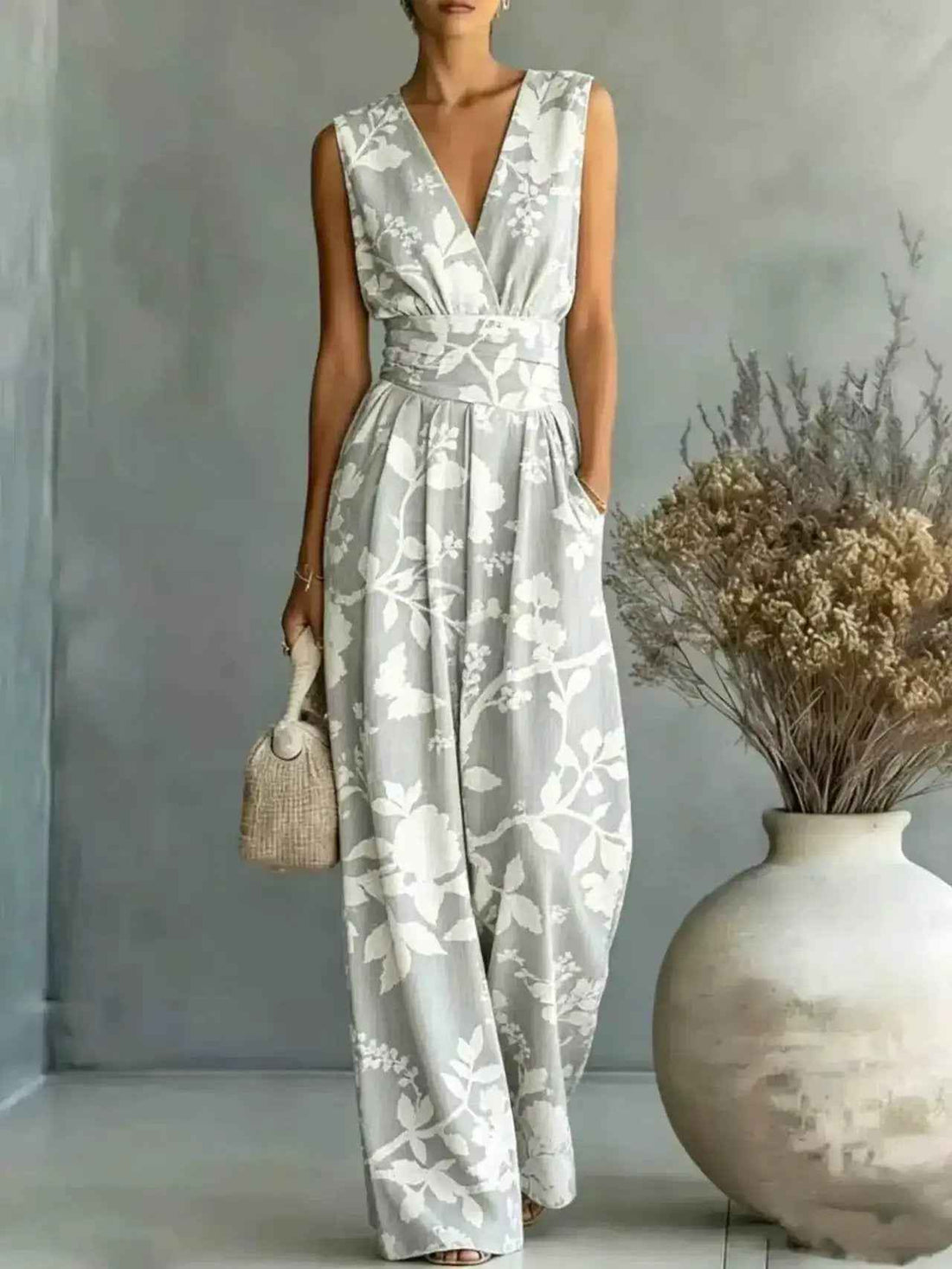 European And American-style Deep V-neck Sleeveless Printed Jumpsuit