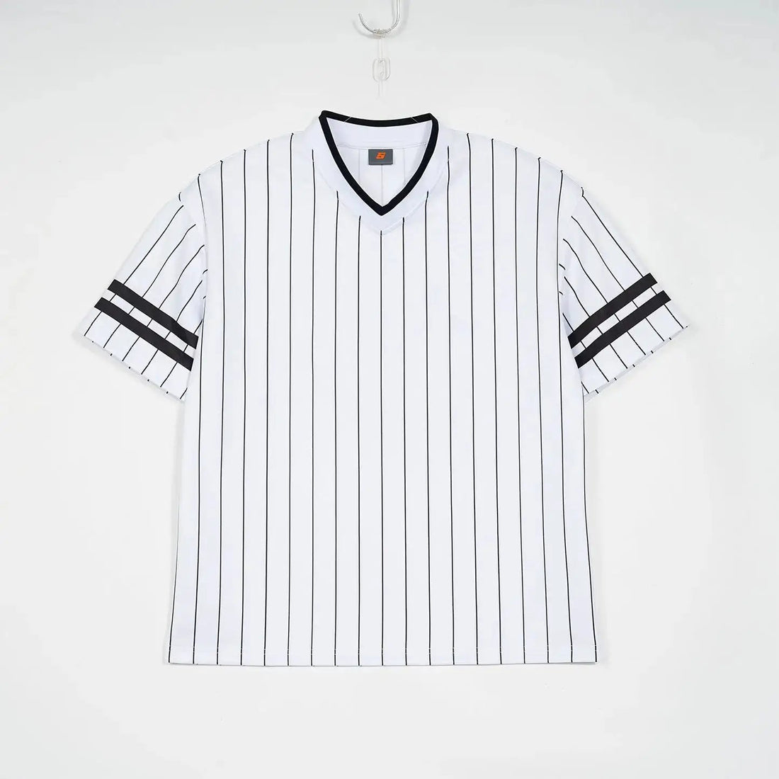 Color-block Ribbed V-neck Short-sleeve Mens T-shirt Loose-fit Striped Design by Dropshipman