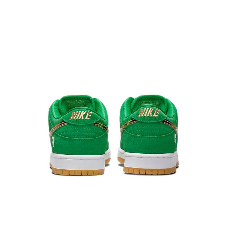 Nike SB Dunk Low Pro &