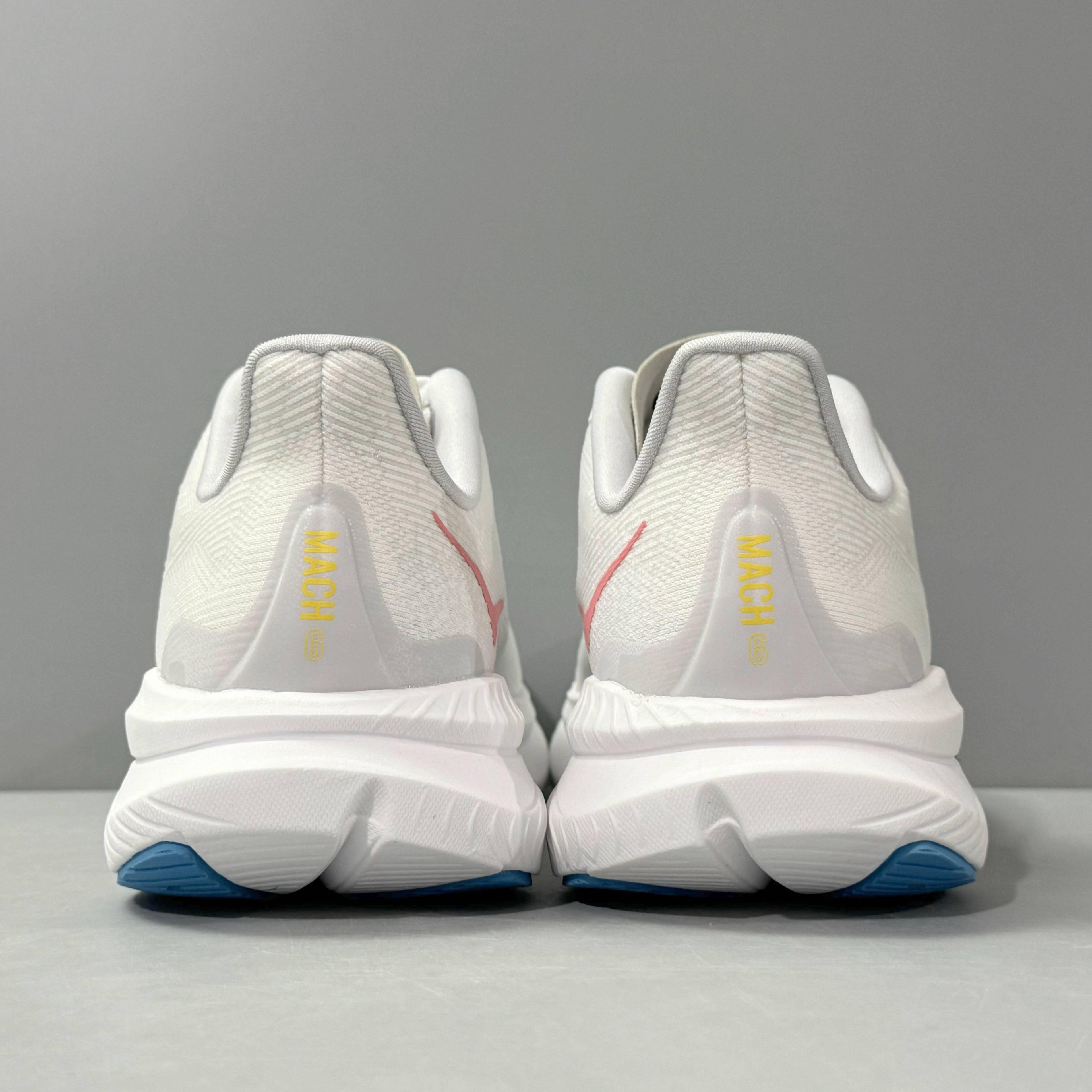 Hoka One One Mach 6 &