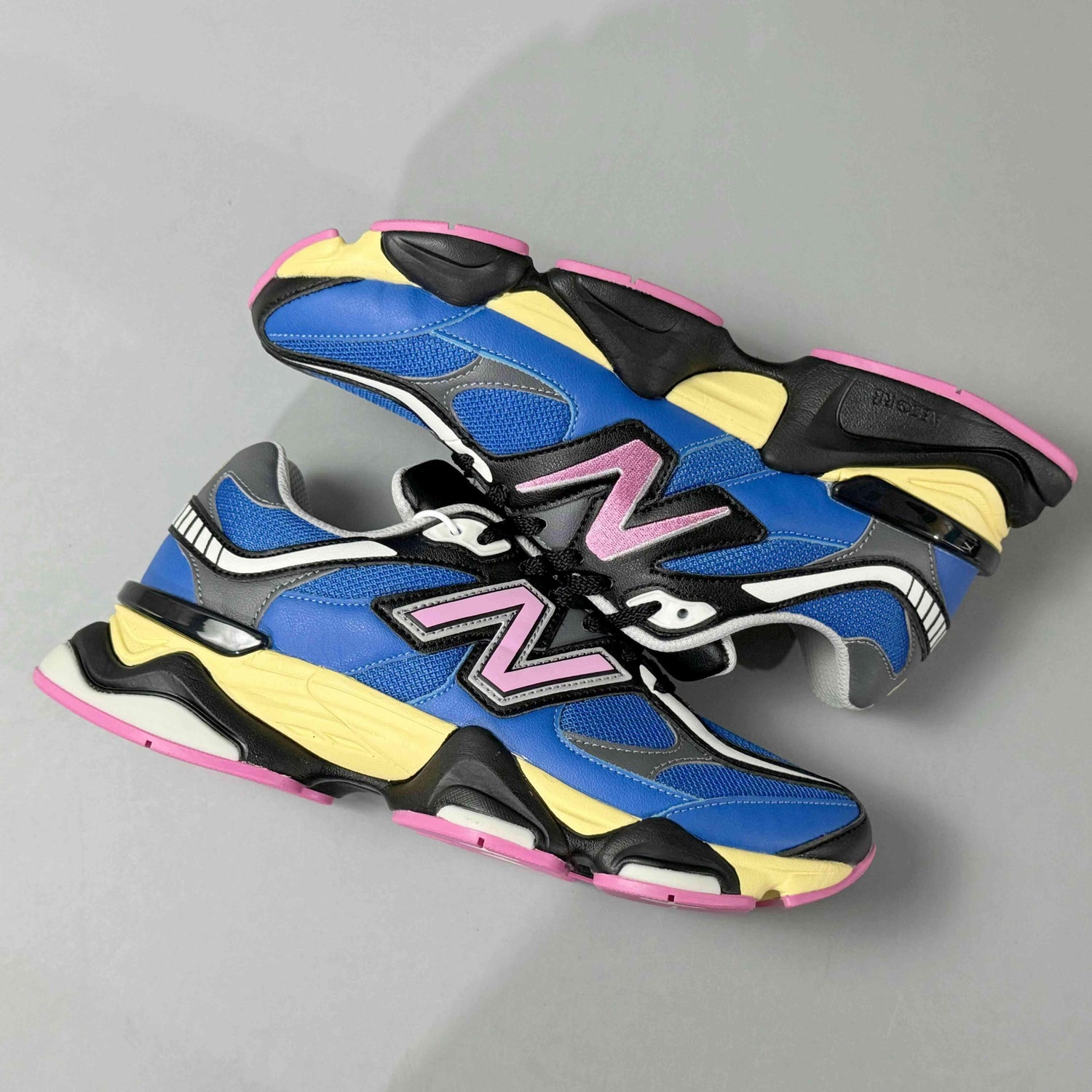 New Balance 9060 &