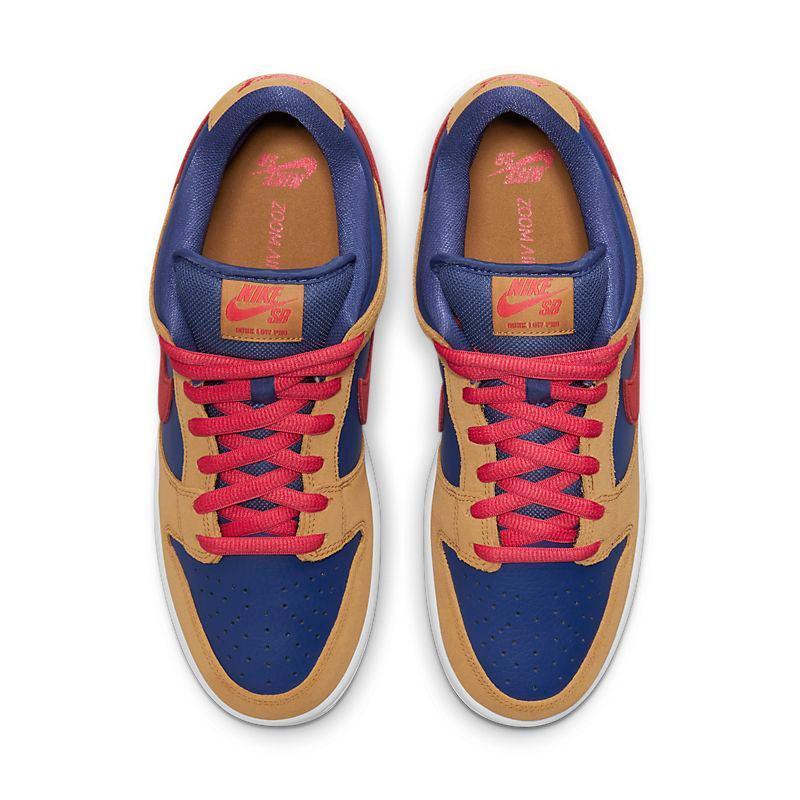 Nike SB Dunk Low &