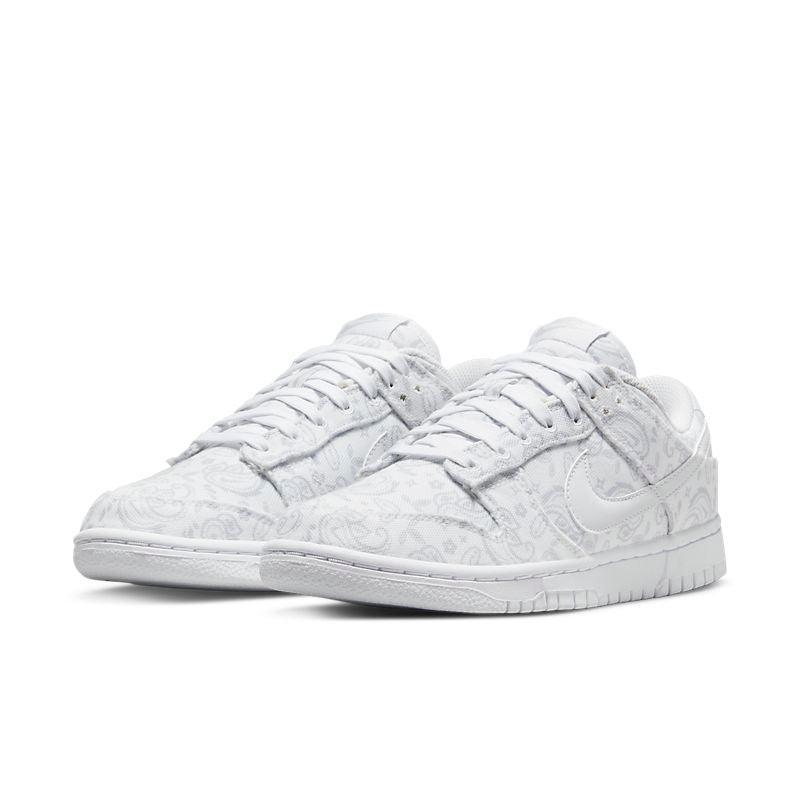 Nike Dunk Low &