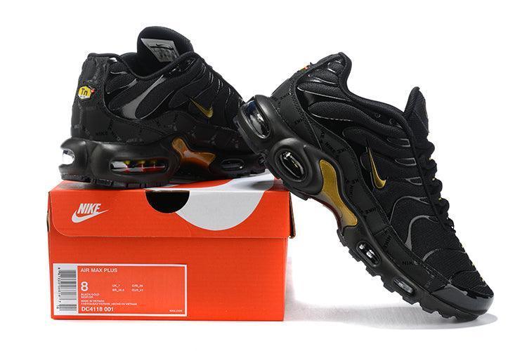 Nike Air Max Plus &