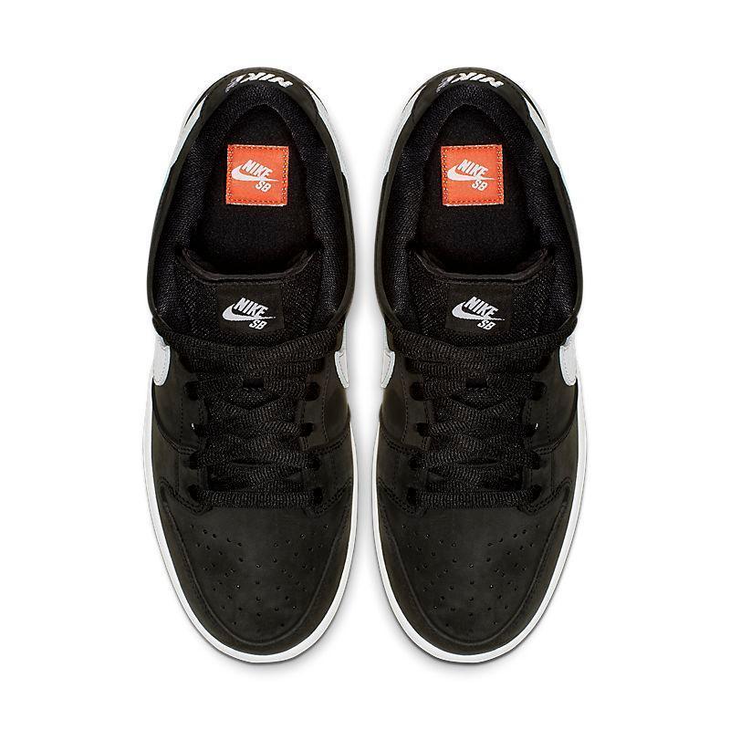 Nike SB Dunk Low &