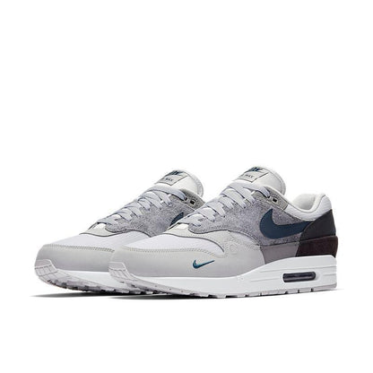 Nike Air Max 87 &