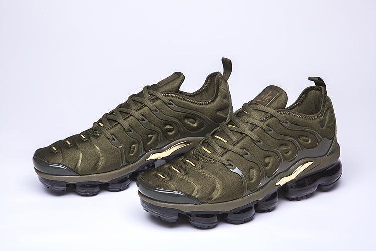Nike Air VaporMax Plus &