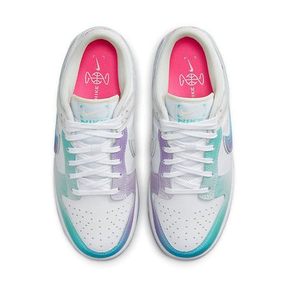 Nike Dunk Low &