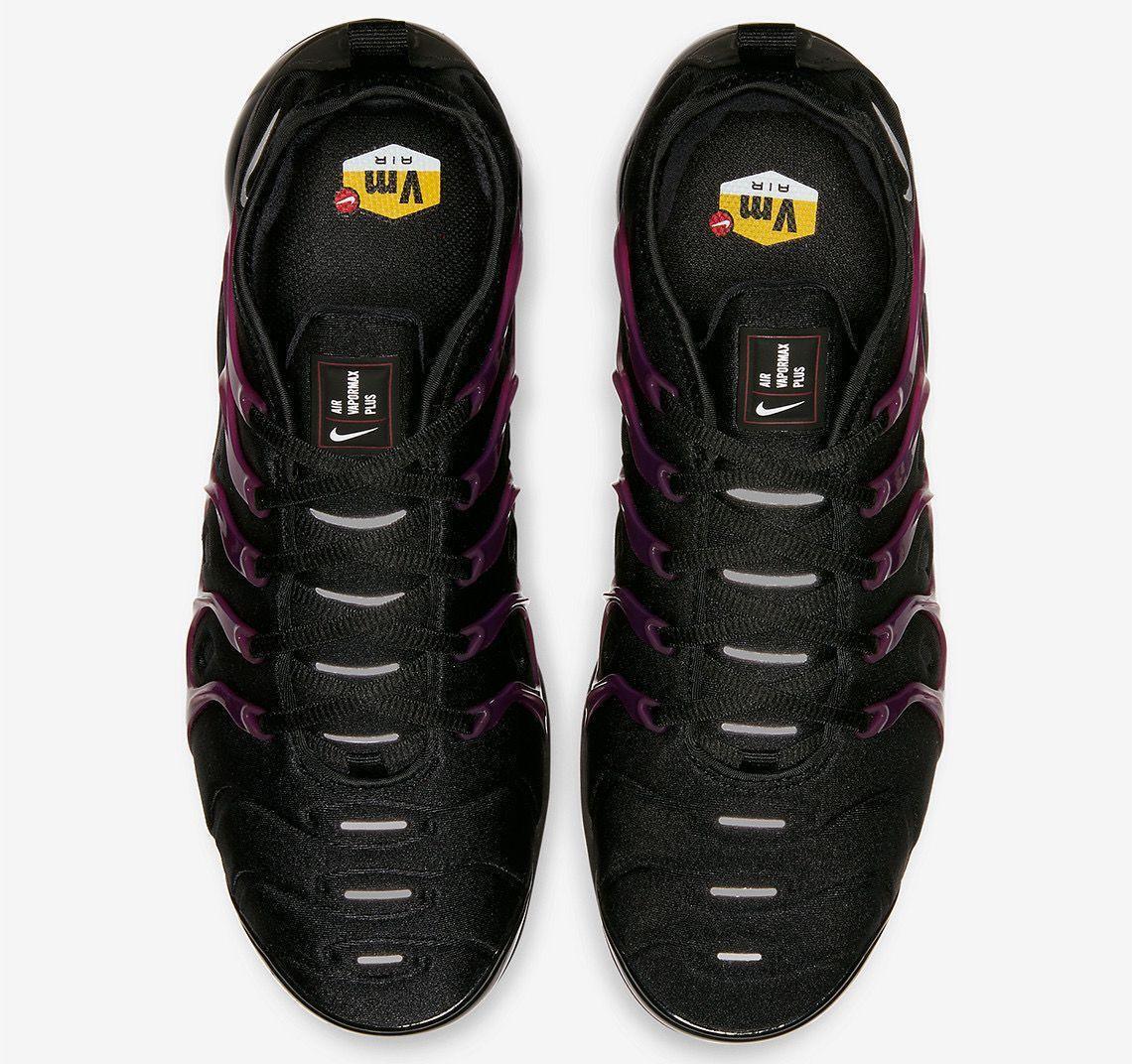 Nike Air VaporMax Plus &