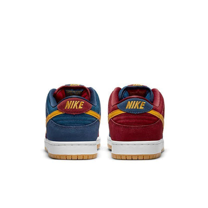 Nike SB Dunk Low &