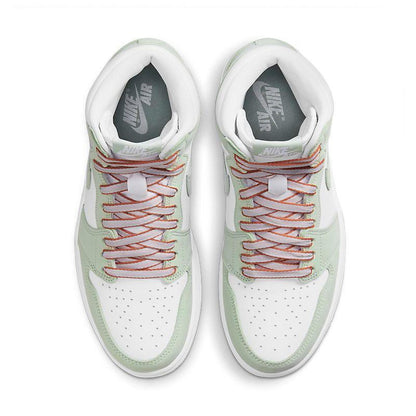 Air Jordan 1 High &