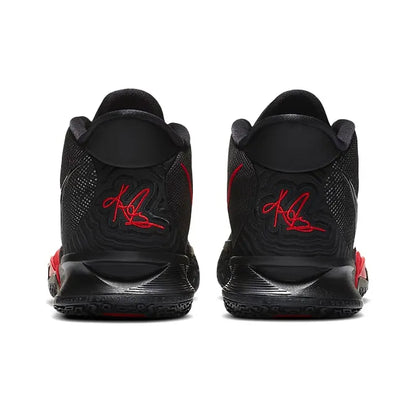 Nike Kyrie 7 &