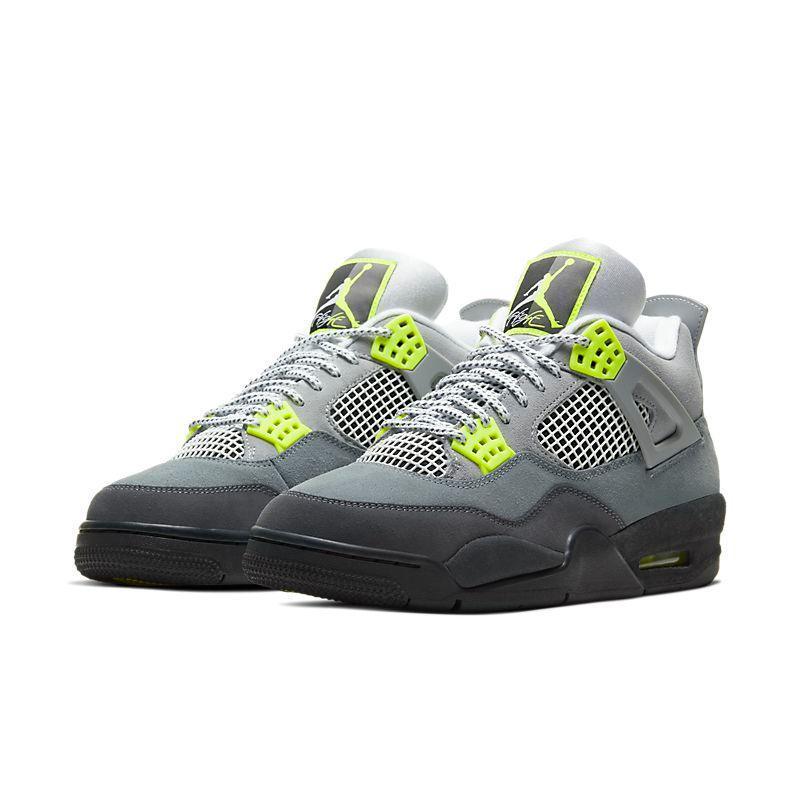 Air Jordan 4 Retro &