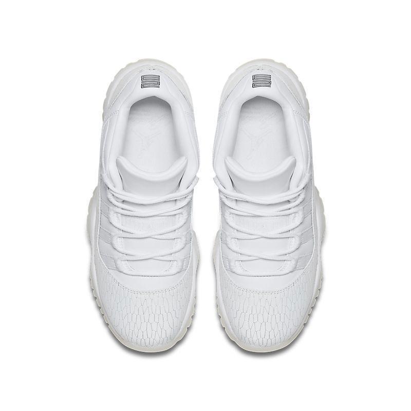 Air Jordan 11 Retro Low &