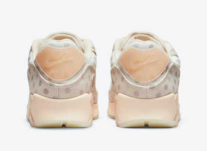Nike Air Max 90 &