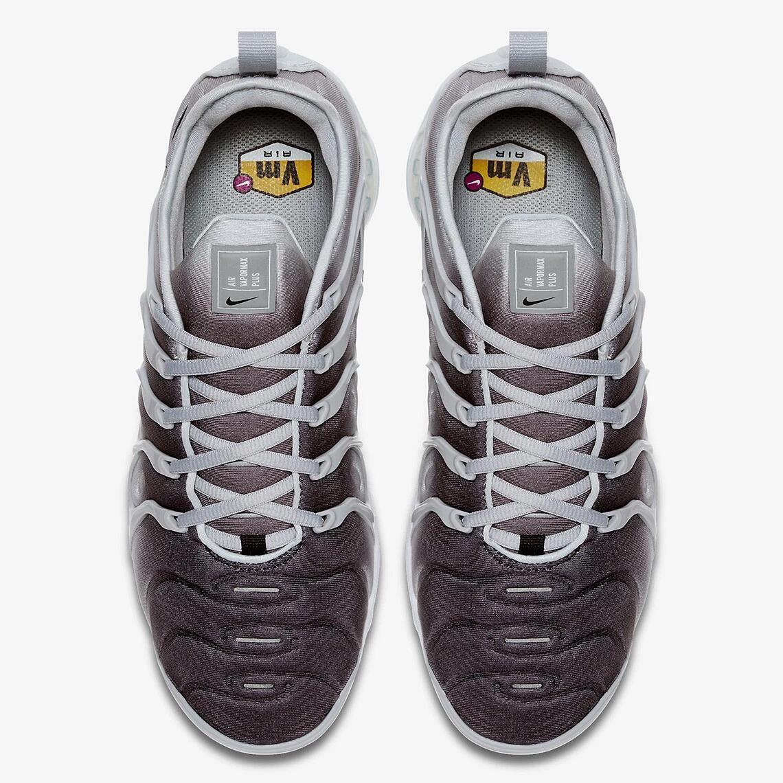 Nike Air VaporMax Plus &