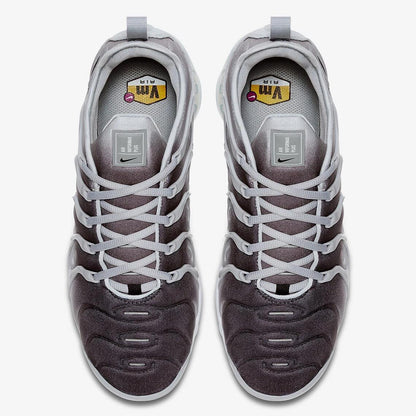 Nike Air VaporMax Plus &