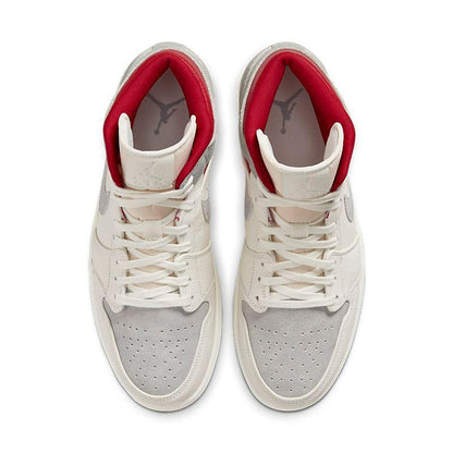 Air Jordan 1 Mid &