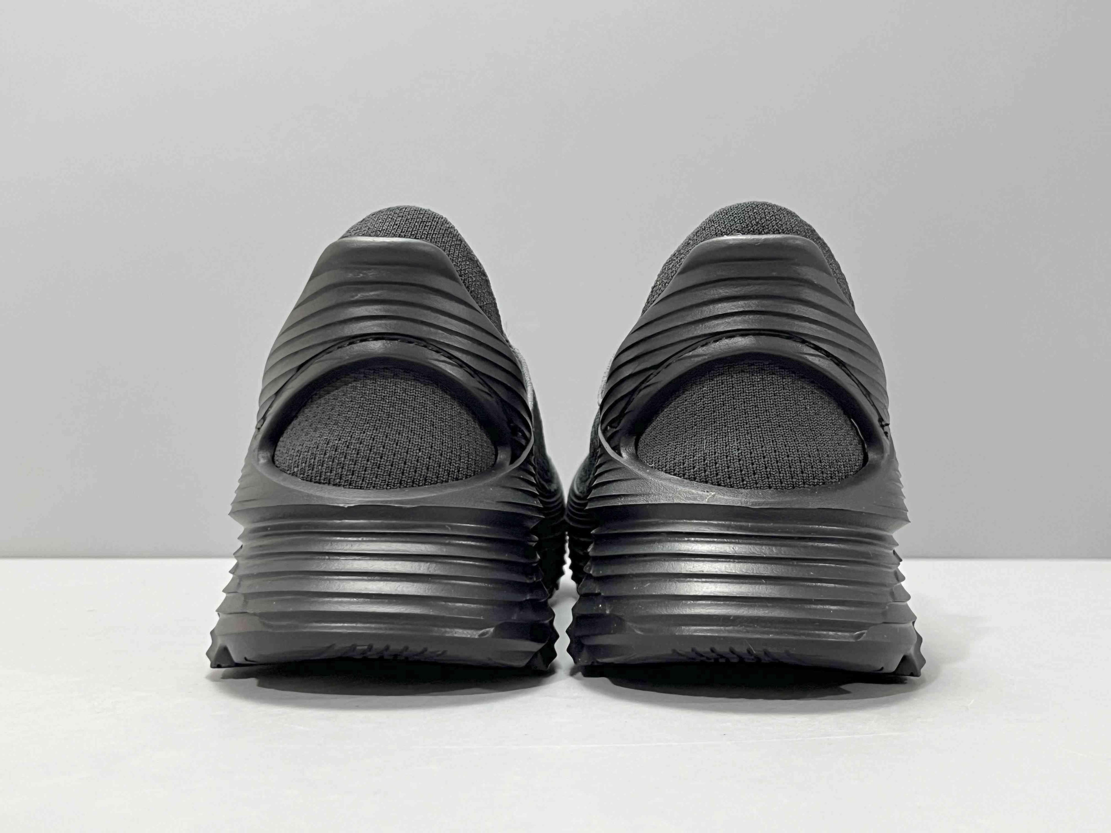 Hoka Restore TC &