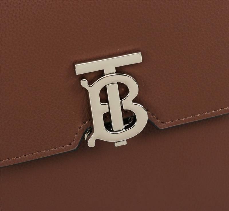 BURBERRY Valencia Tb Leather Crossbody Pouch