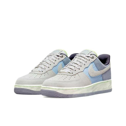 Nike Air Force 1 &