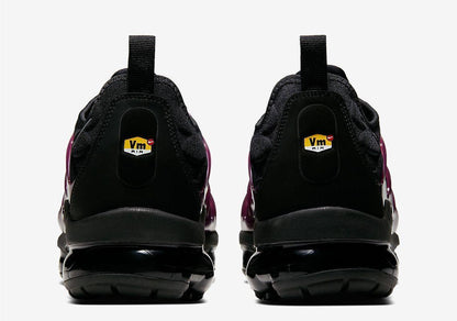 Nike Air VaporMax Plus &