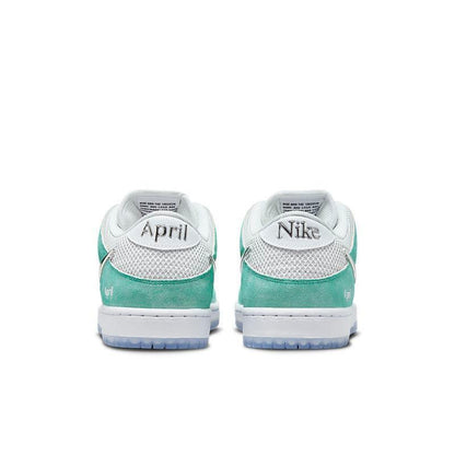 Nike SB Dunk Low April Skateboards - Turbo Green/Silver Sneakers