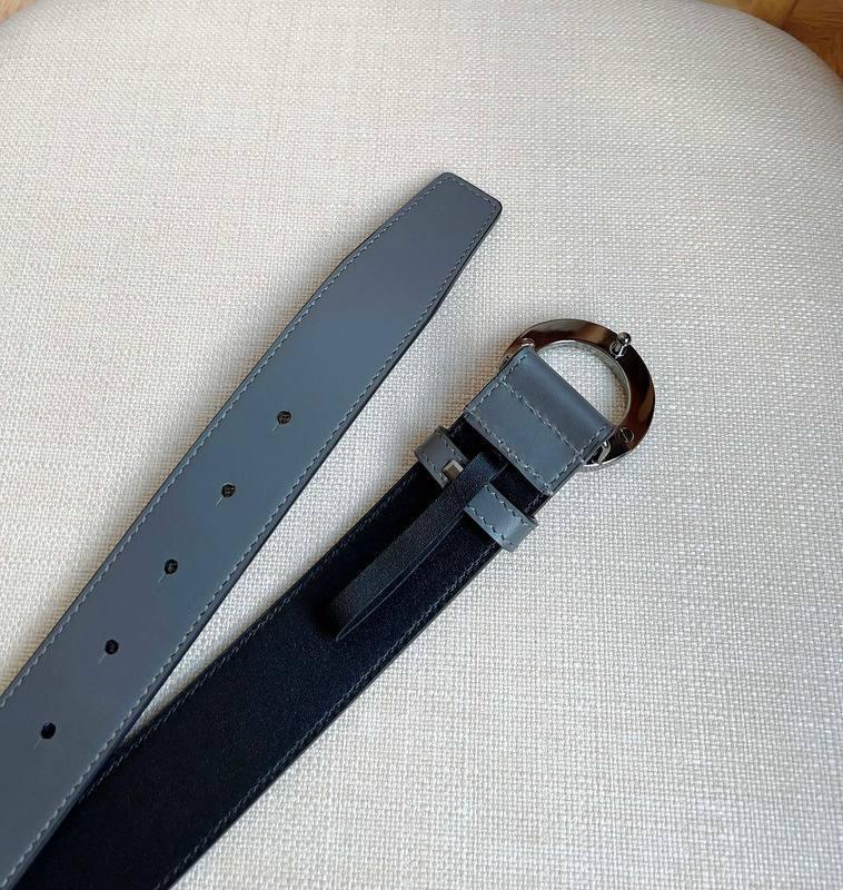 Burberry Leather Vintage Belt &