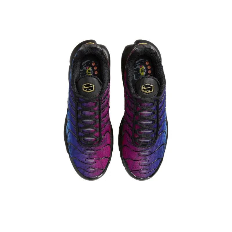 Nike Air Max Plus &