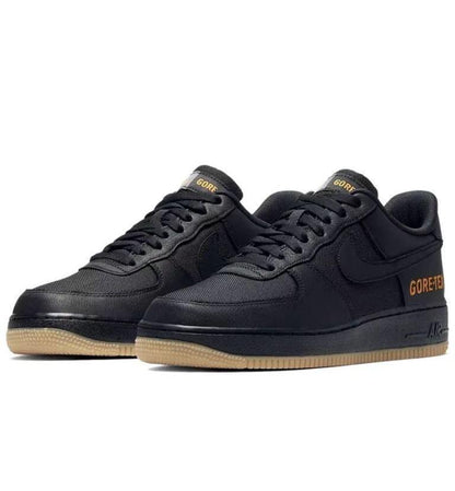 Nike Air Force 1 &