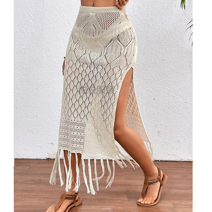 High-slit fringed skirt