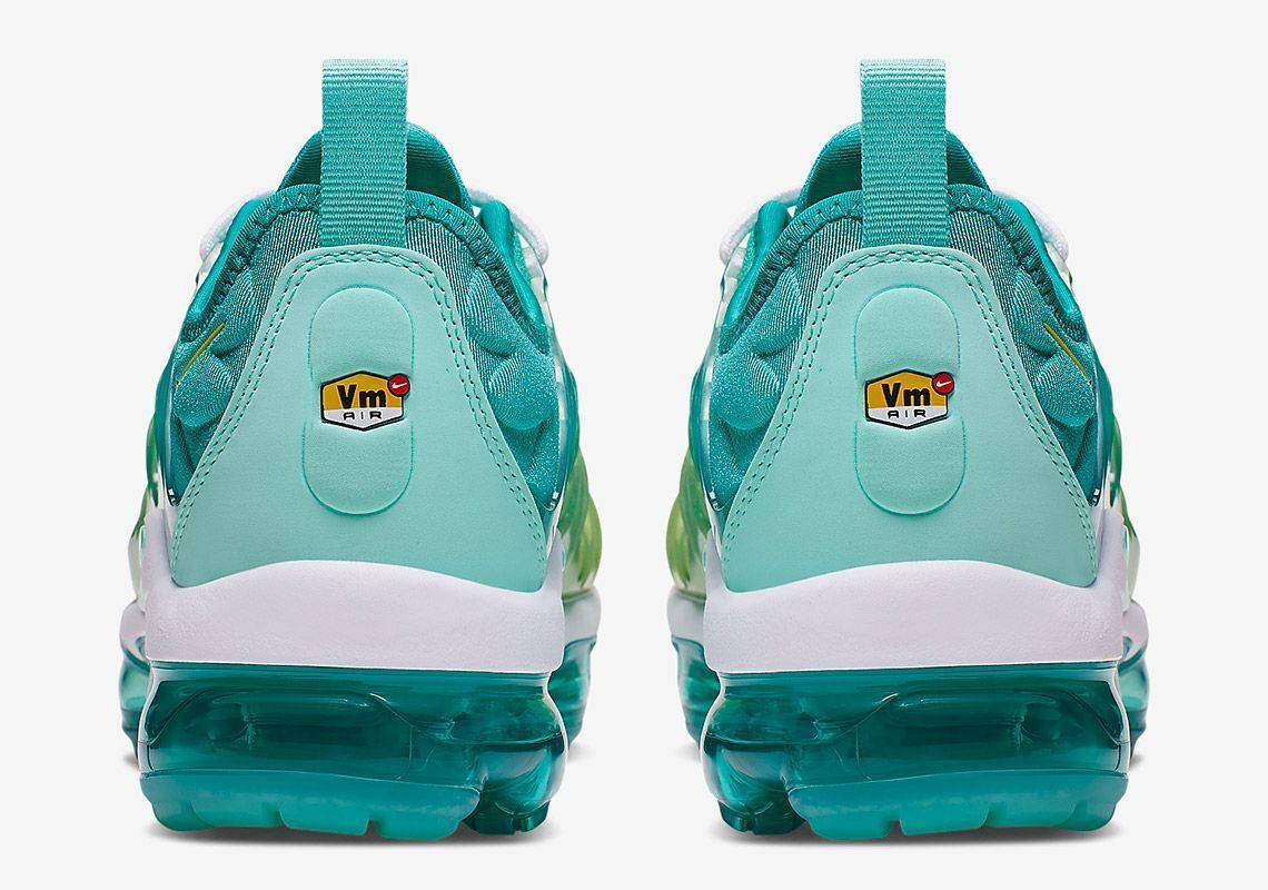 Nike Air VaporMax Plus &