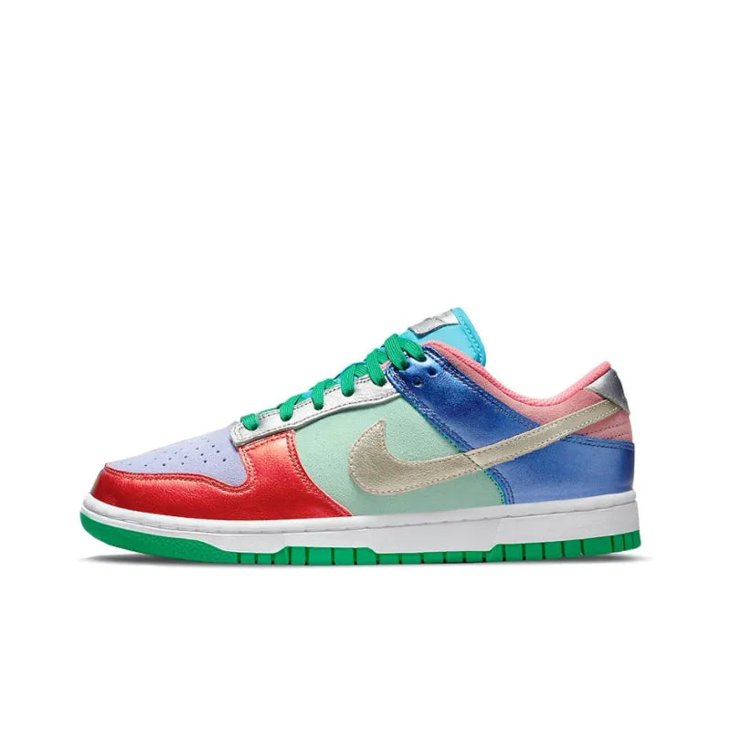 Nike Dunk Low &