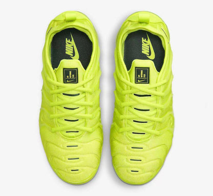 Nike Air VaporMax Plus &
