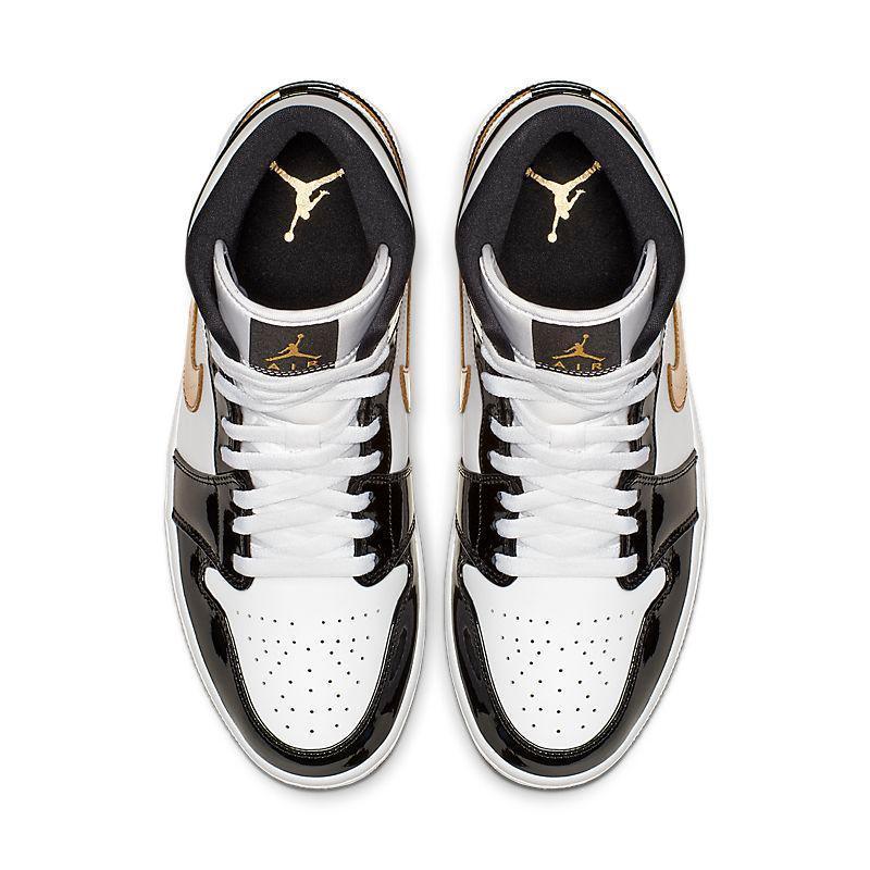 Air Jordan 1 Mid &