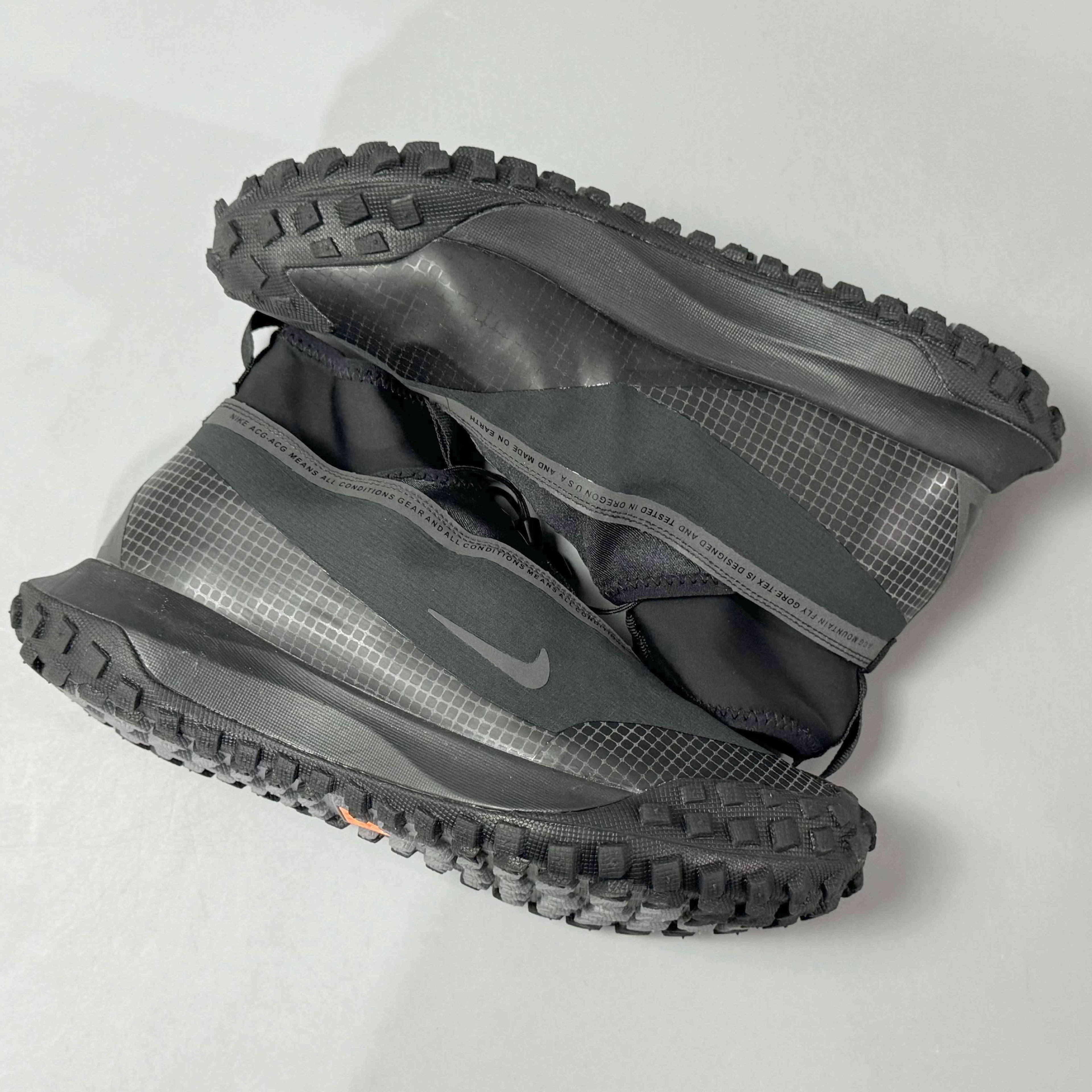 Nike ACG Mountain Fly High Gore-tex &