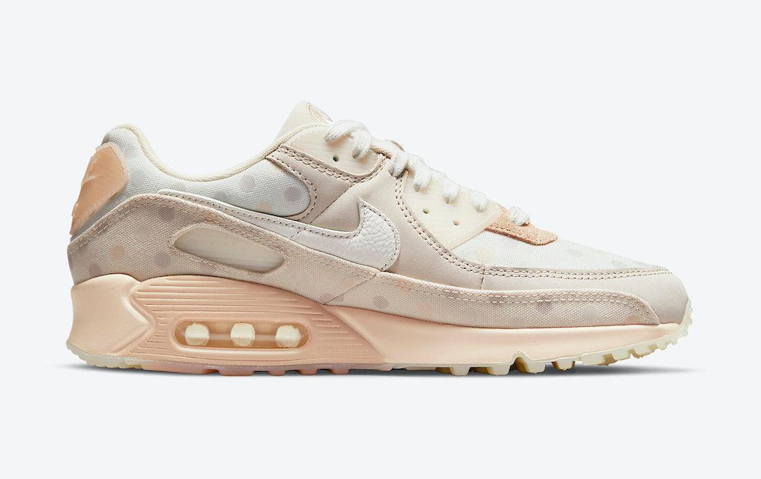 Nike Air Max 90 &