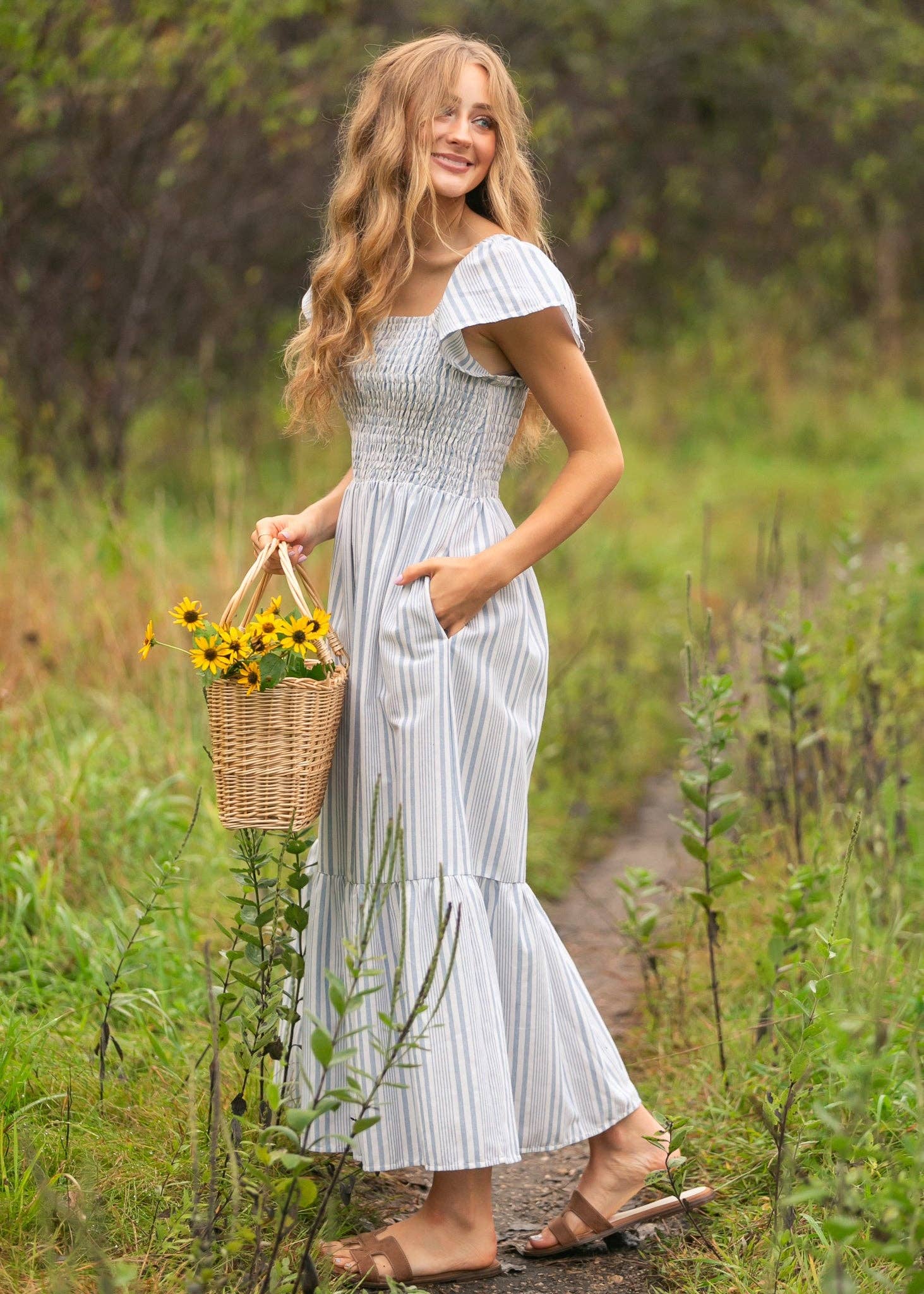 Summer Flutter Sleeve Midi Dress: XL