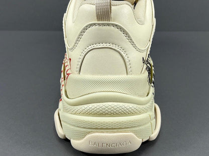 BALENCIAGA TRIPLE S SNEAKER