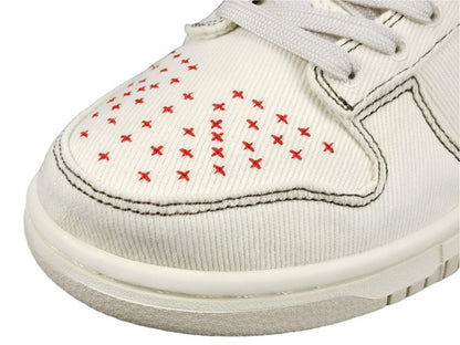 Nike Dunk Low &