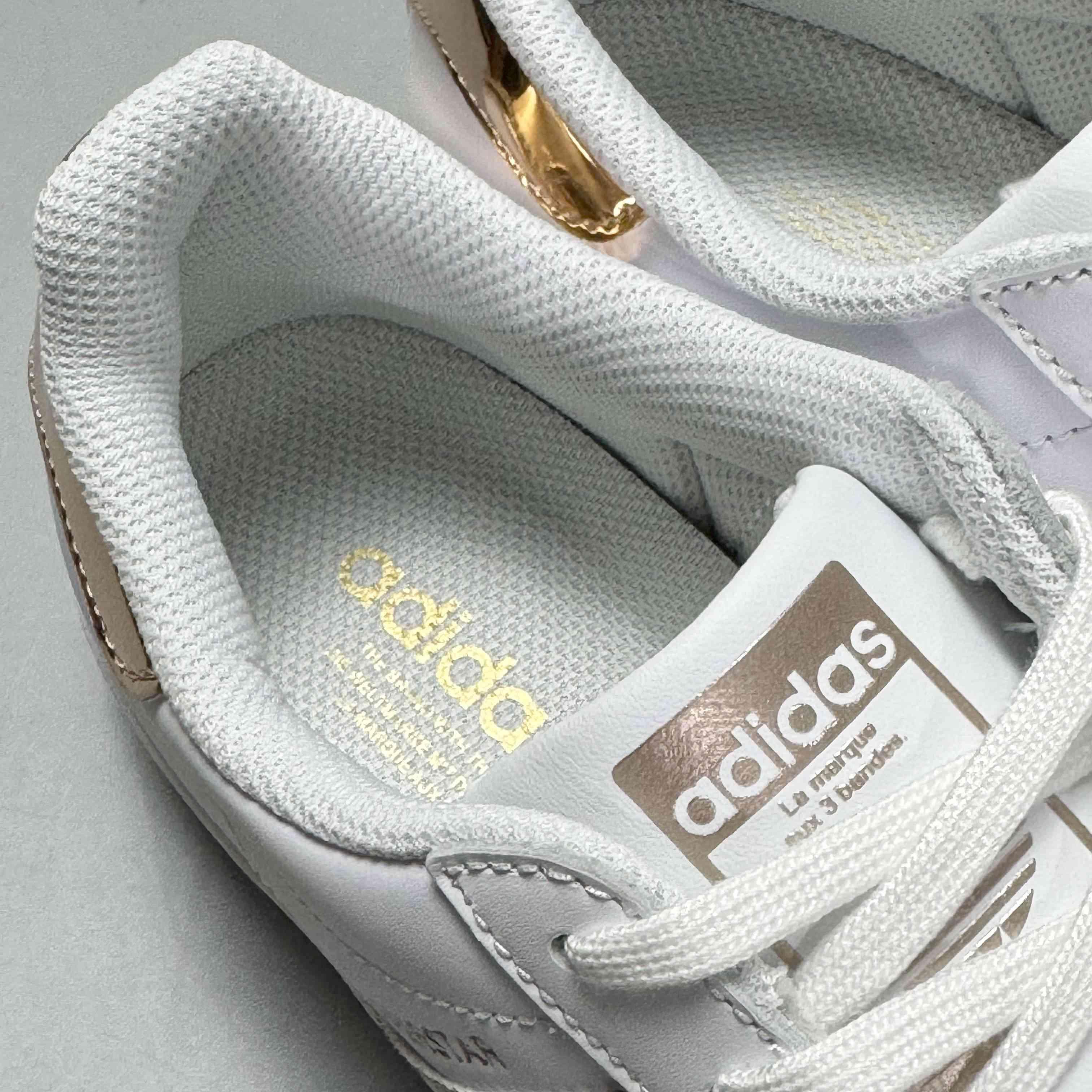 Adidas Superstar &