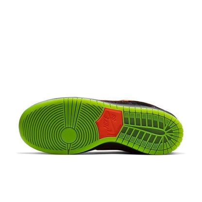 Nike SB Dunk Low Night of Mischief Halloween