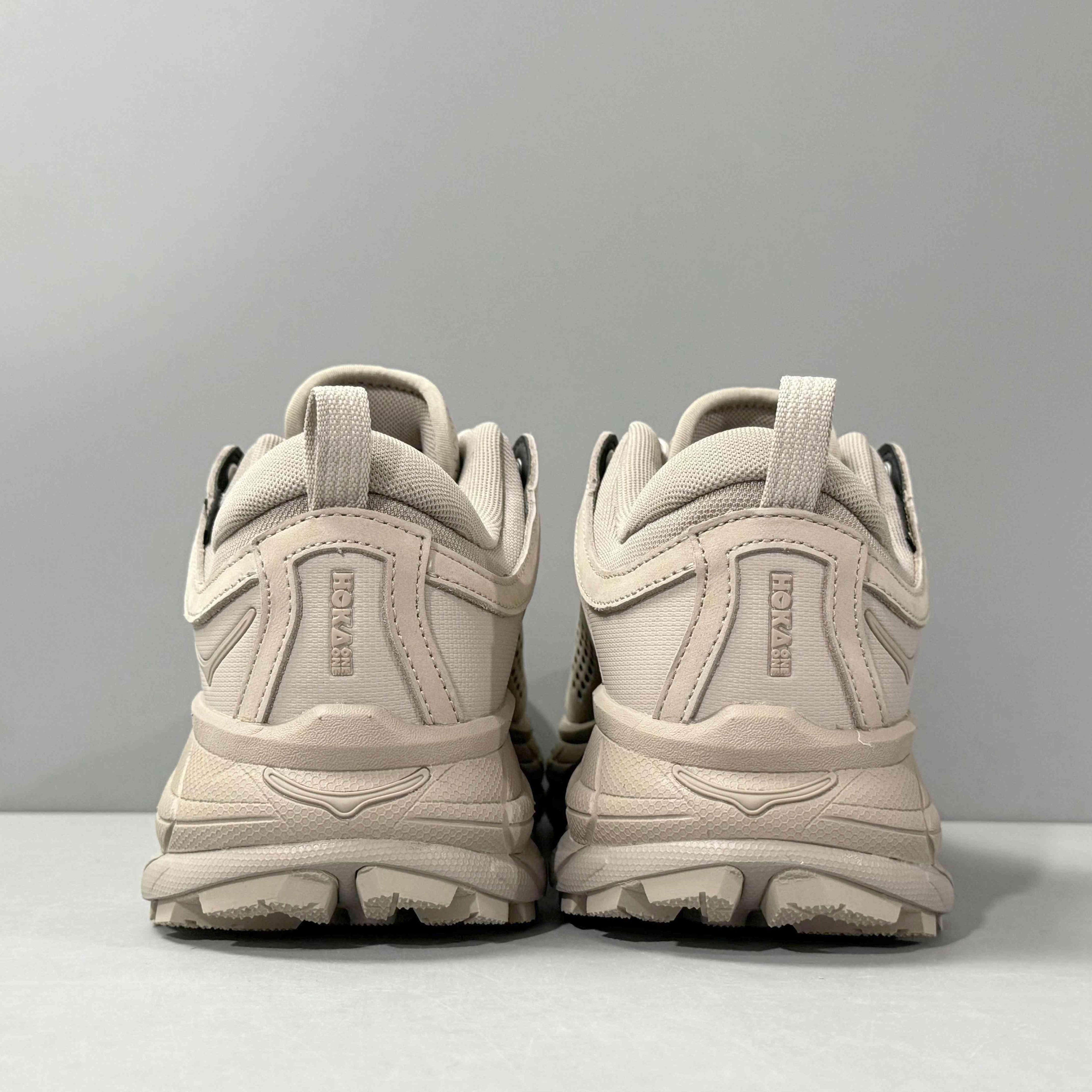 Hoka One One Tor Ultra Low &