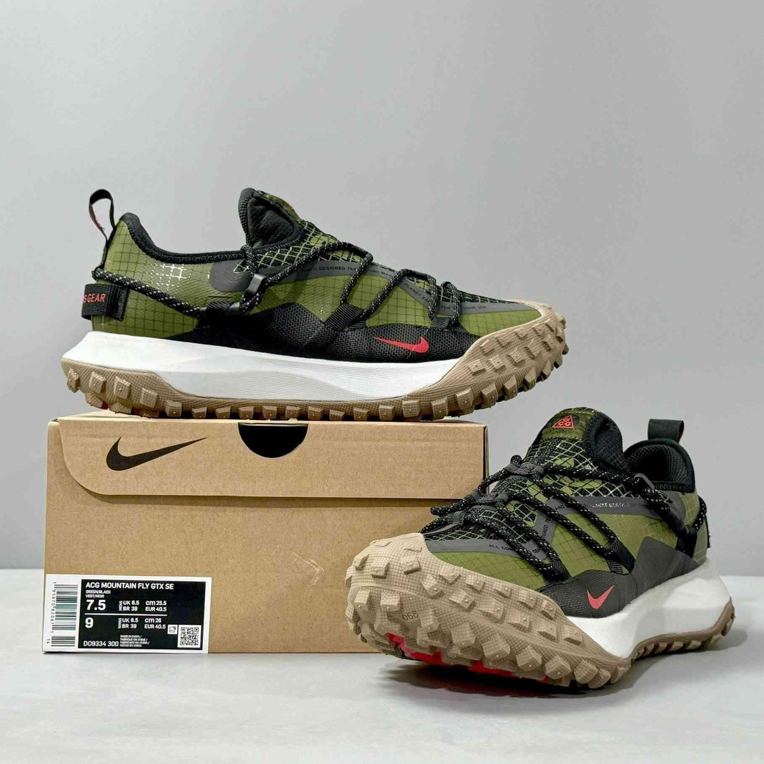 Nike ACG Mountain Fly 2 SE &