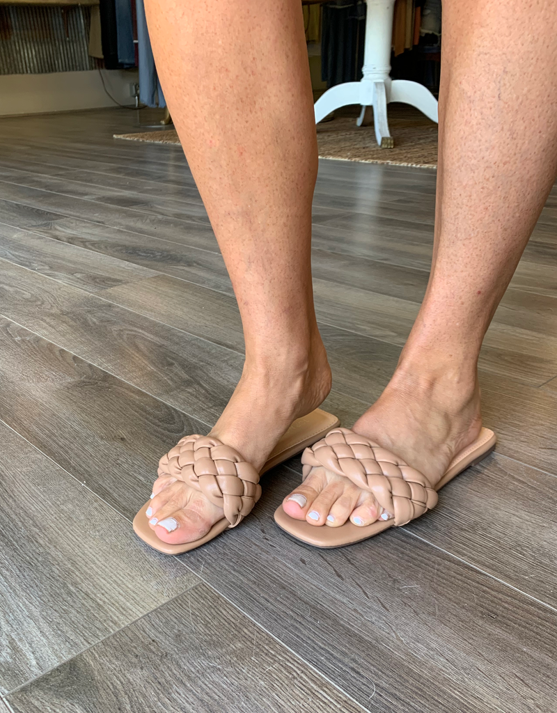 Braided Flat Sandals -Camel