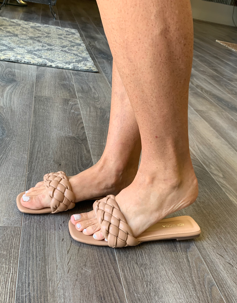 Braided Flat Sandals -Camel