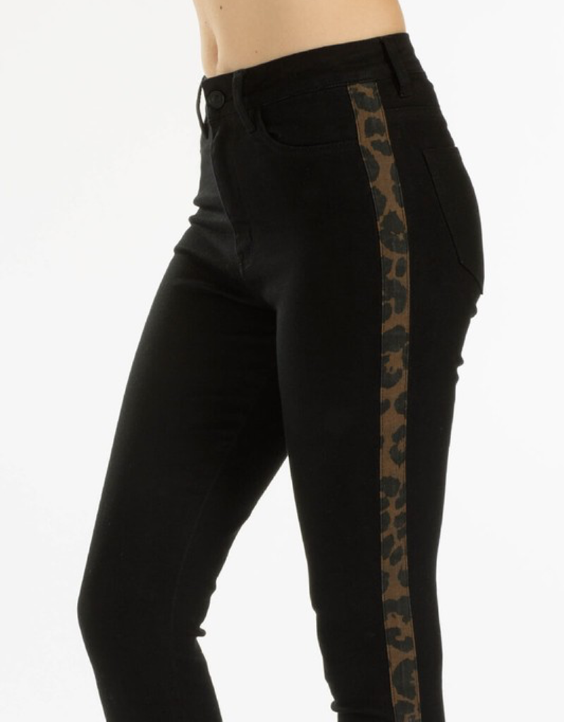 High Rise Leopard Striped Jean