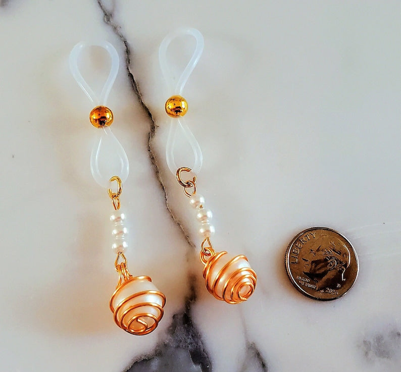 Clip On Gold Pearl Nipple Noose Jewelry With Stretchy Silicone Loops