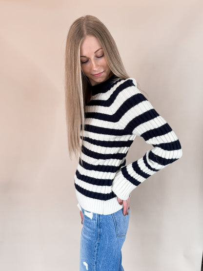 Round Neck Rib Bell Sleeve Pullover - Navy